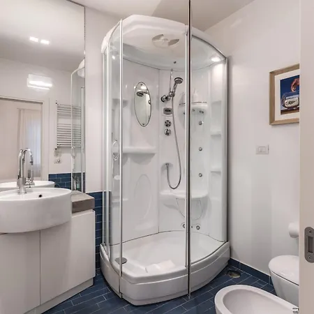 Il Canto Delle Sirene - Sofia Nyaraló Sorrento